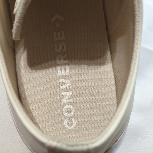 Converse Women's Off-White Sneakers with Gold Accents Size 10... Beautiful!!! - Picture 14 of 15